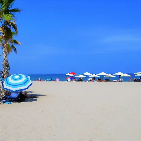 Luxury Beachfront Penthouse By Nras Apartament *