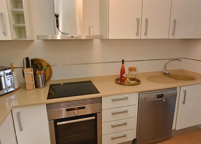 Luxury Beachfront Penthouse By Nras Apartman