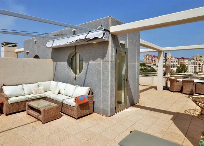 Luxury Beachfront Penthouse By Nras Apartman