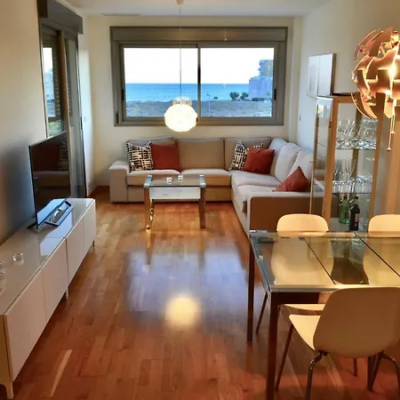 Luxury Beachfront Penthouse By Nras アパート エル・カンページョ