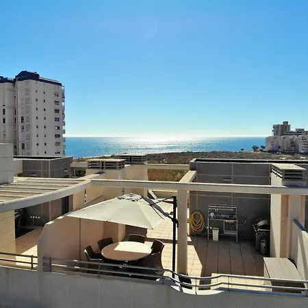 Luxury Beachfront Penthouse By Nras アパート エル・カンページョ
